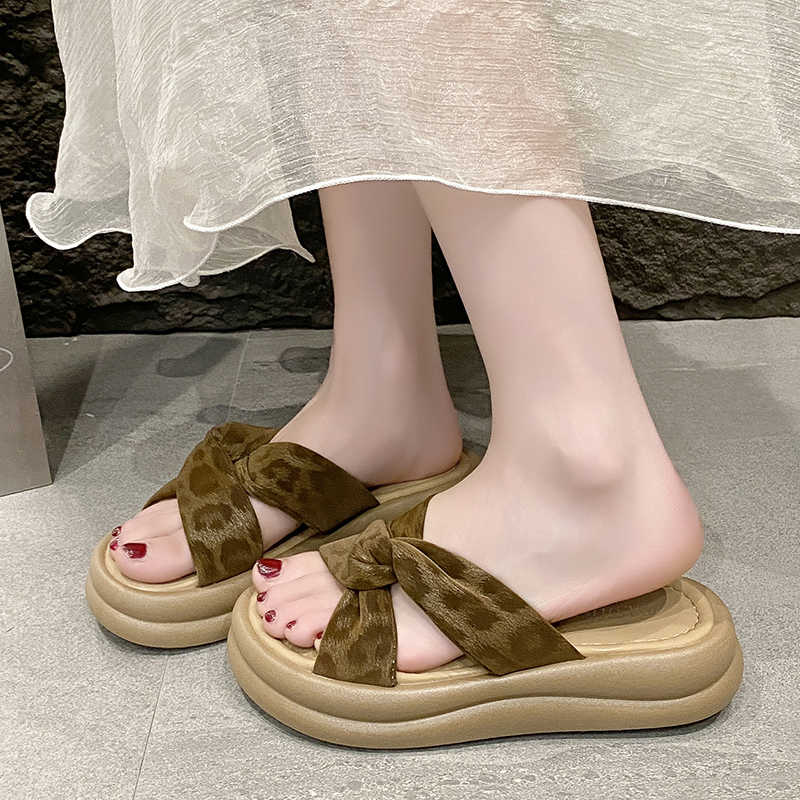 Women Shoes Sale - Sumer Fall Slipper That Does Not