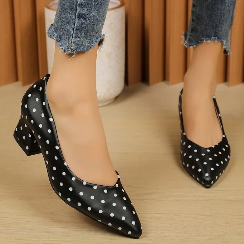 Women's Pumps Pointed Toe Mid  - Court Heel Pointed recension och pris